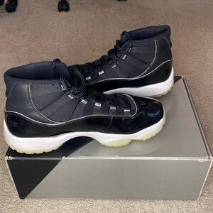 Air Jordan 11 retro shoes